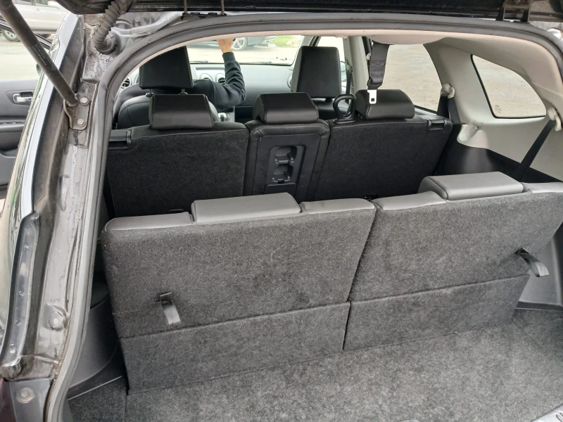 Nissan Qashqai, снимка 12 - Автомобили и джипове - 52588511