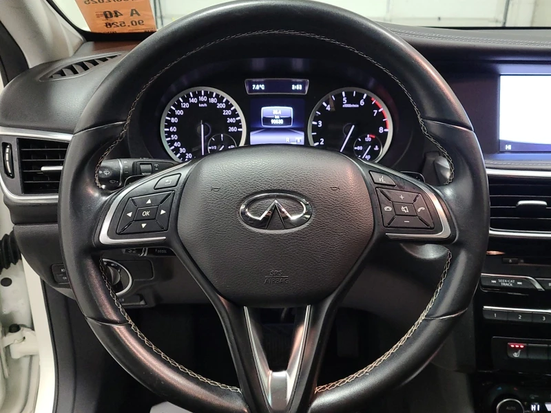 Infiniti QX30 AWD * * CARFAX * * АВТО КРЕДИТ * * , снимка 6 - Автомобили и джипове - 53216772