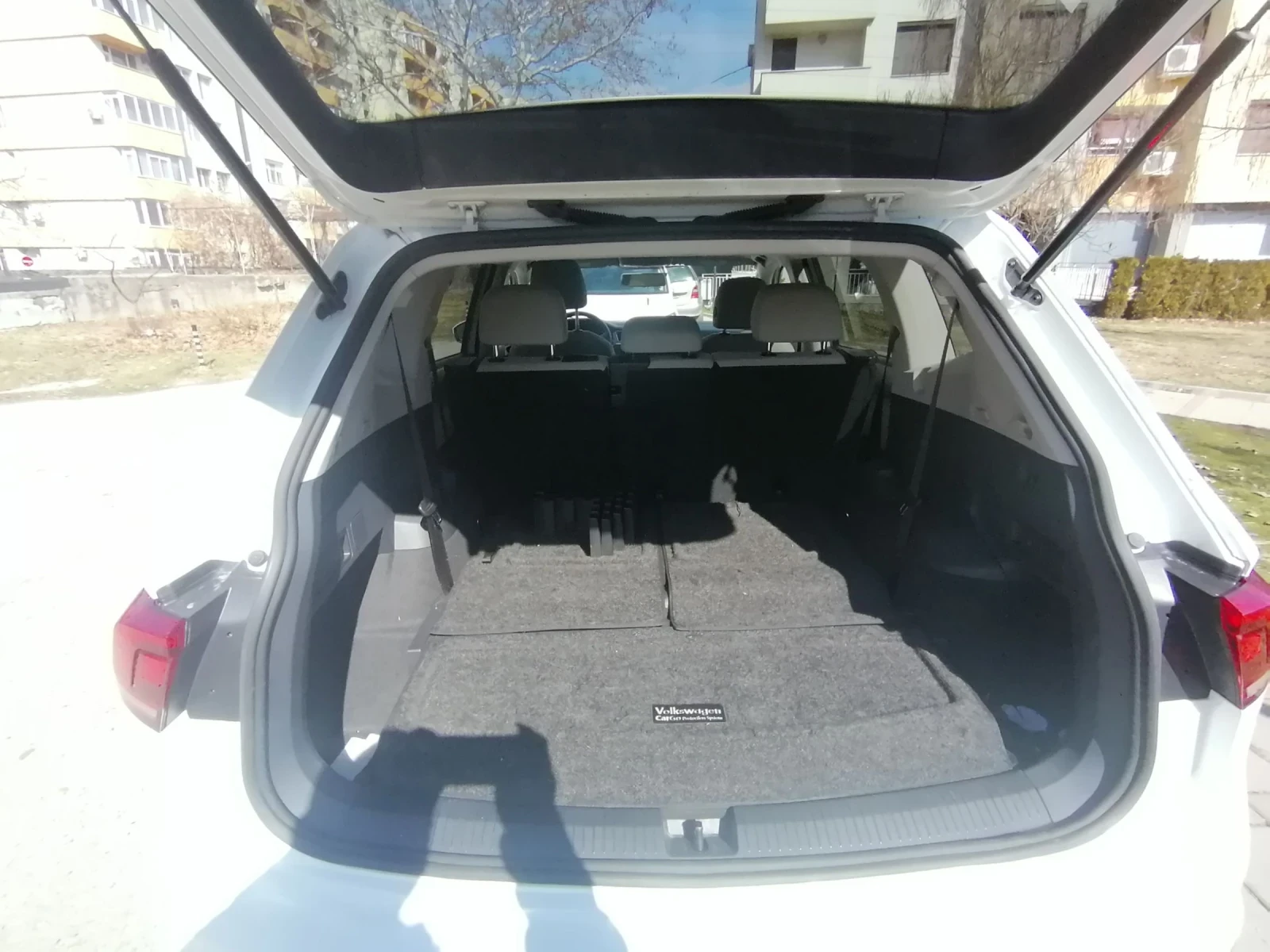 VW Tiguan Allspace !!!! 19 000 km !!!  2.0 TSI - изображение 10