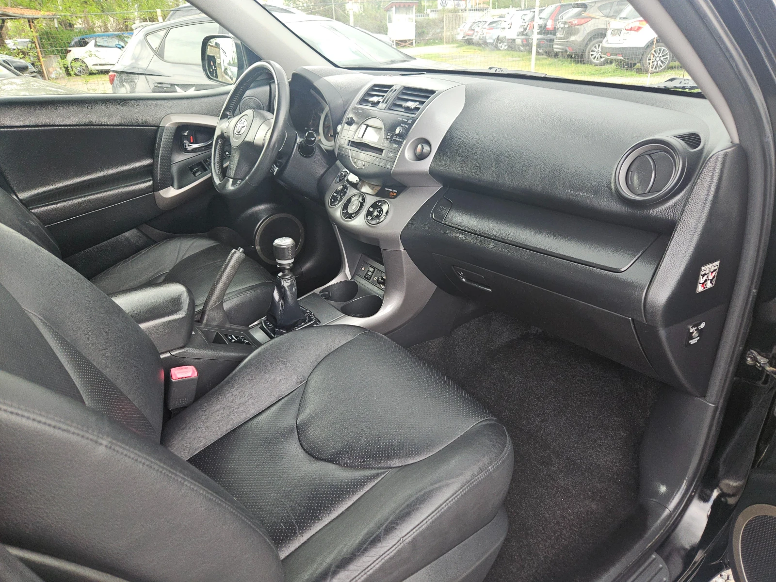 Toyota Rav4 2.2 D4D | Mobile.bg — изображение 14