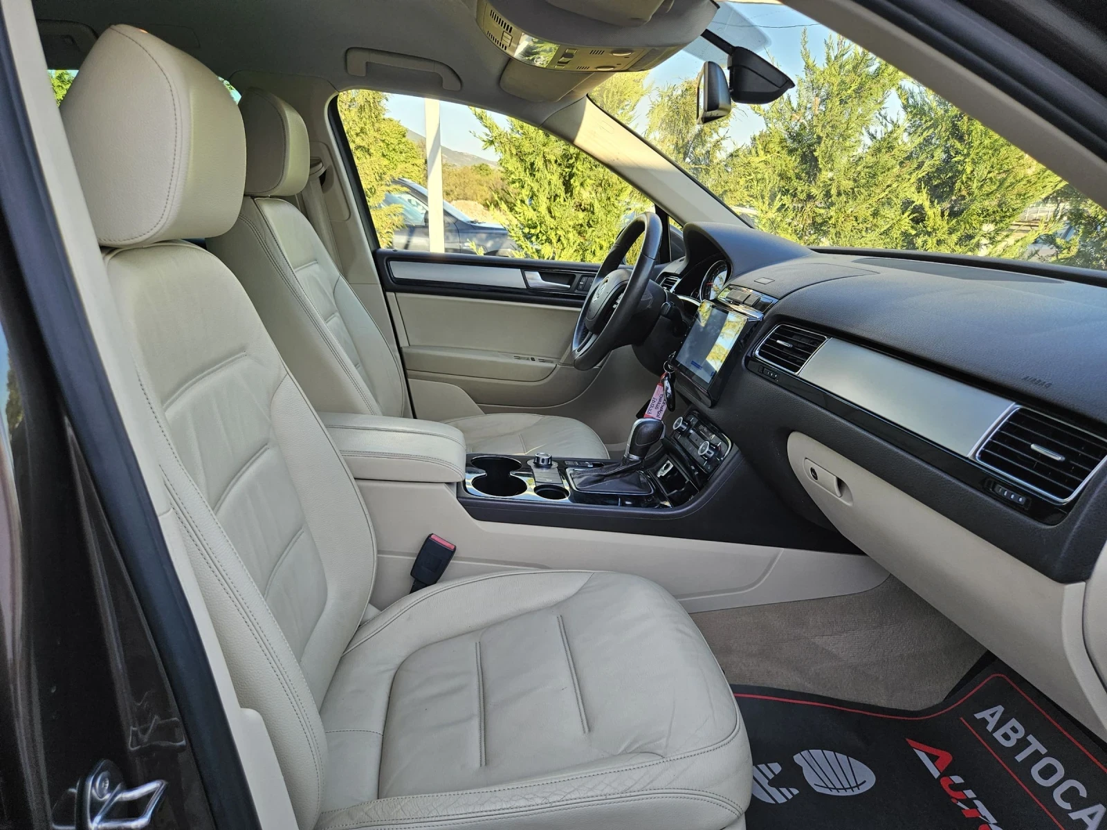 VW Touareg 3.0TDI-240= 8= 4x4= LED= =  | Mobile.bg   15