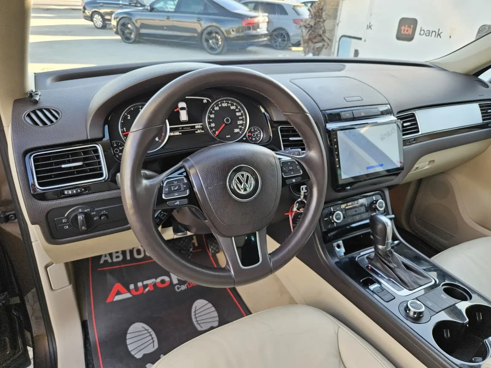 VW Touareg 3.0TDI-240кс= 8СКОРОСТИ= 4x4= LED= ПОДГРЕВ= НАВИ - изображение 8