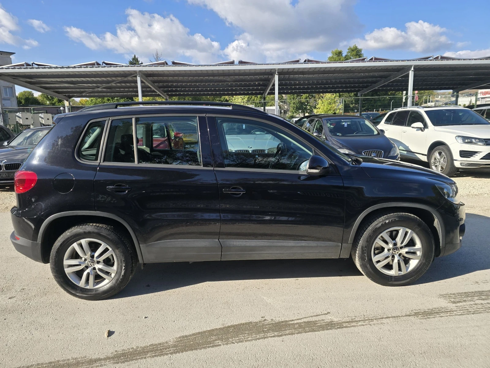VW Tiguan 2.0TDI 110к.с Топ състояние  - изображение 8