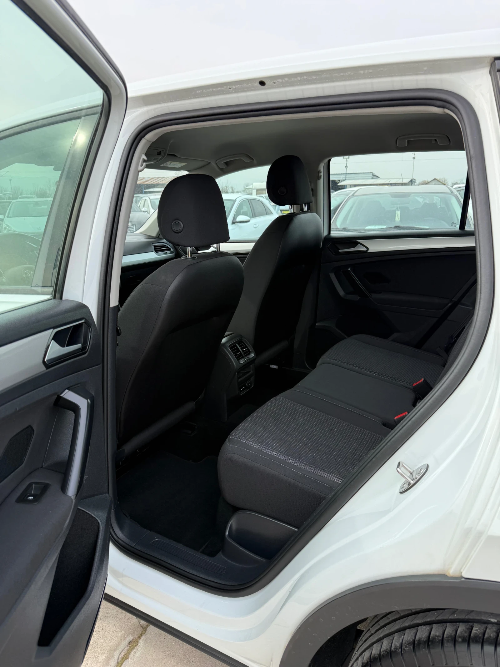 VW Tiguan 1.6 TDi - изображение 8