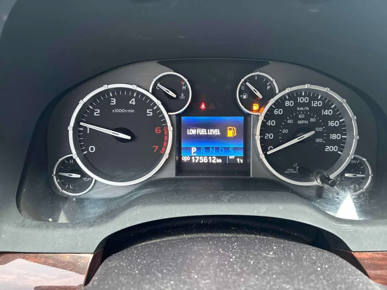 Toyota Tundra * Limited * 2 КЛЮЧА* ПАНО* ПОДГРЕВ* КЕЙЛЕС* , снимка 8 - Автомобили и джипове - 53918321