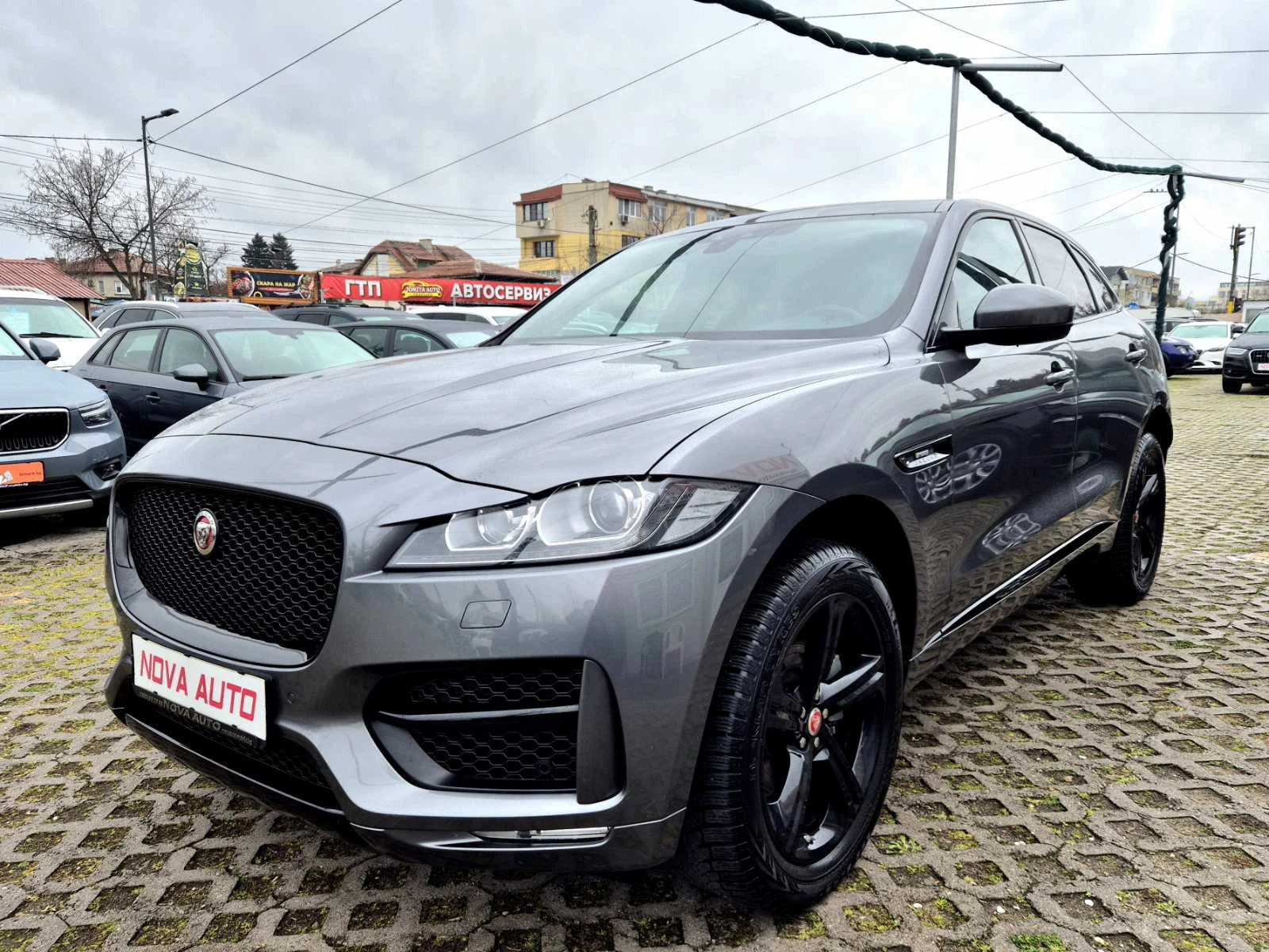 Jaguar F-PACE 2.0D-R-DYNAMIC-144000км-СУПЕР СЪСТОЯНИЕ