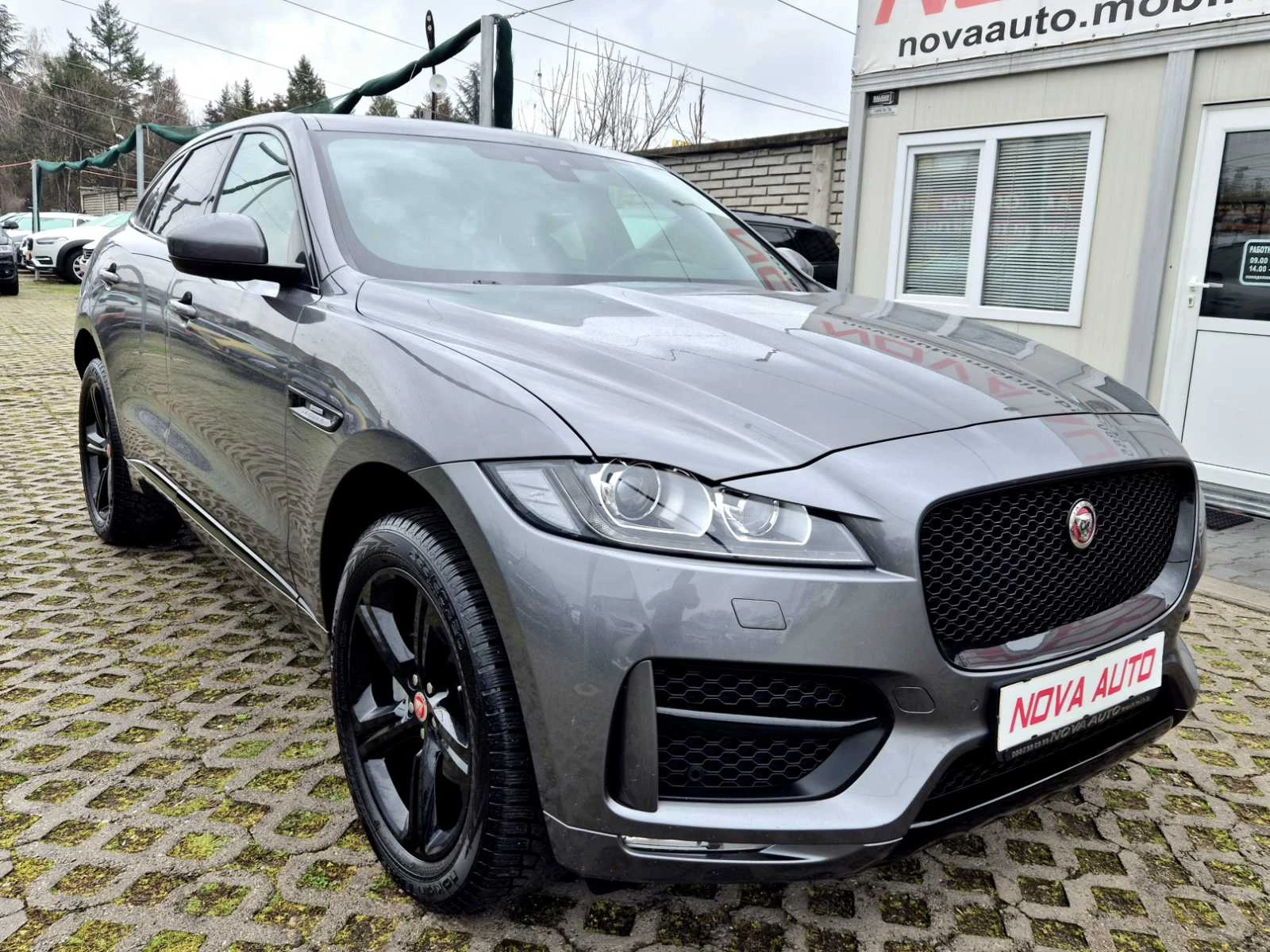 Jaguar F-PACE 2.0D-R-SPORT-144000км-СУПЕР СЪСТОЯНИЕ, снимка 5 - Автомобили и джипове - 54056392
