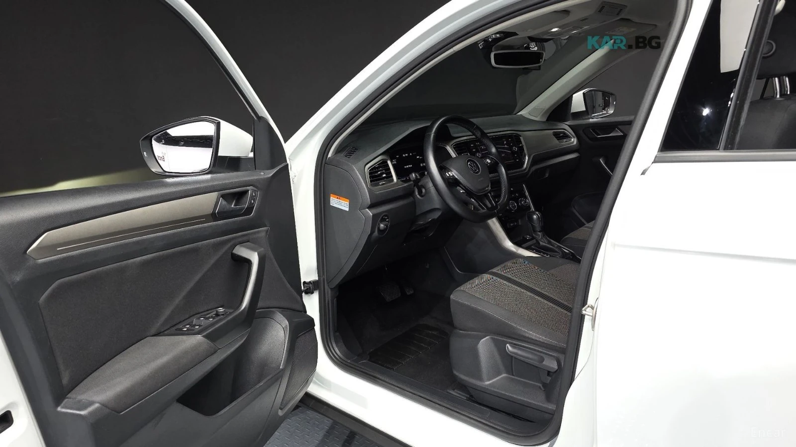 VW T-Roc 2.0TDI* STYLE* ПОДГРЕВ* КАМЕРА* NAVI* LED* , снимка 10 - Автомобили и джипове - 55235414