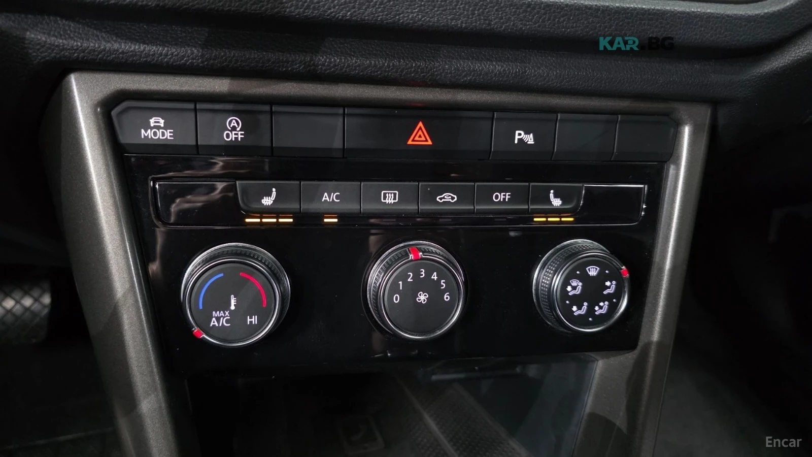 VW T-Roc 2.0TDI* STYLE* ПОДГРЕВ* КАМЕРА* NAVI* LED* , снимка 16 - Автомобили и джипове - 55235414