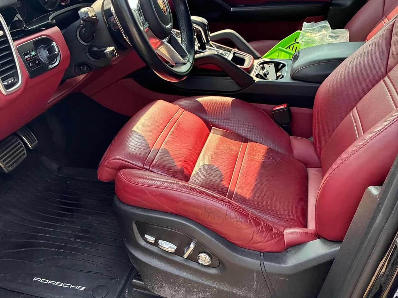 Porsche Cayenne S  CARFAX, снимка 12 - Автомобили и джипове - 55331417