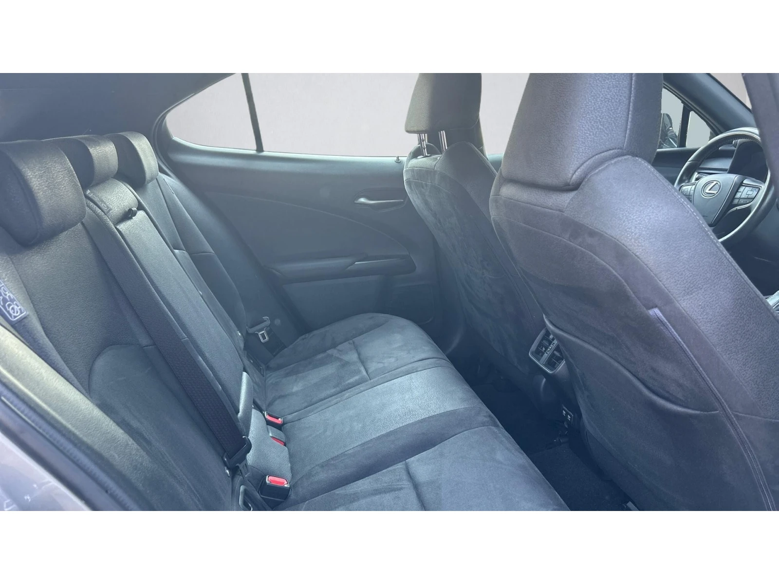 Lexus UX 250h Месечна вноска от 340  , снимка 10 - Автомобили и джипове - 55582888