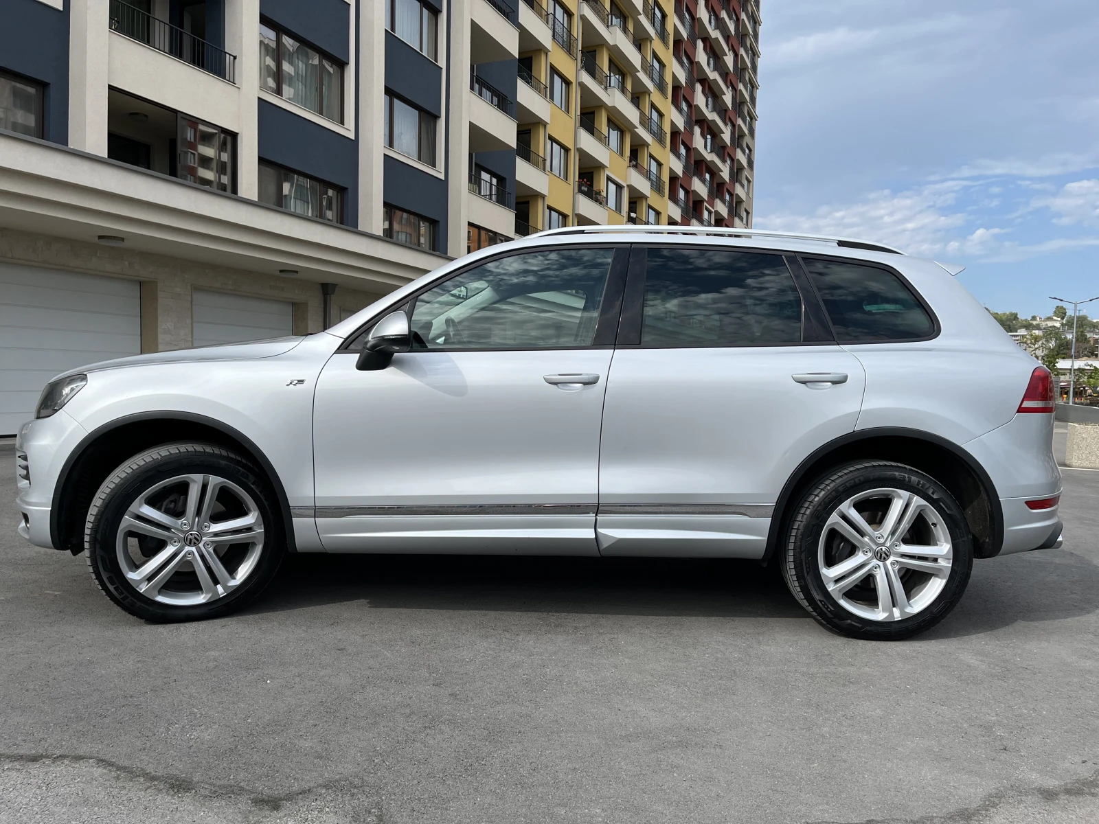VW Touareg, снимка 7 - Автомобили и джипове - 56234211