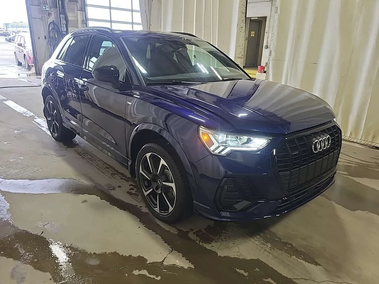 Audi Q3 45 Tfsi Quattro Technik / CARFAX , снимка 3 - Автомобили и джипове - 56738300