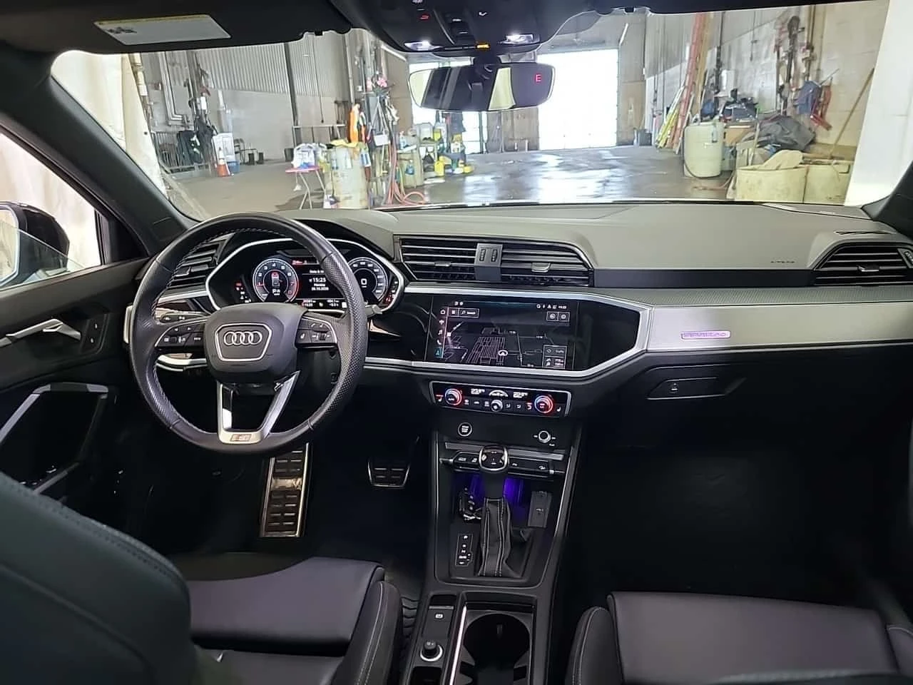 Audi Q3 45 Tfsi Quattro Technik / CARFAX , снимка 10 - Автомобили и джипове - 56738300