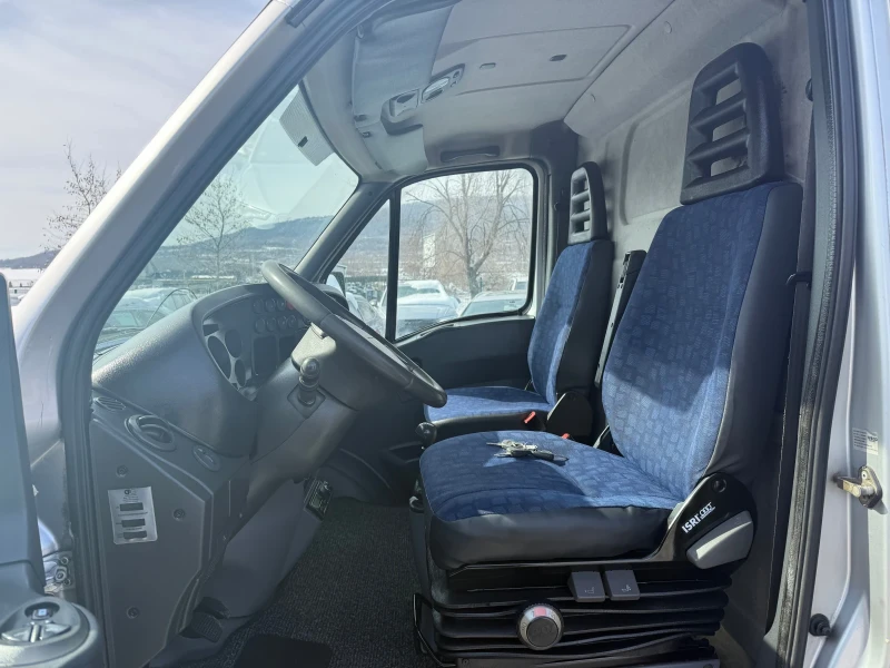 Iveco Daily 40C17 KAT Б 3.5Т КЛИМАТИК, снимка 6 - Бусове и автобуси - 49236725