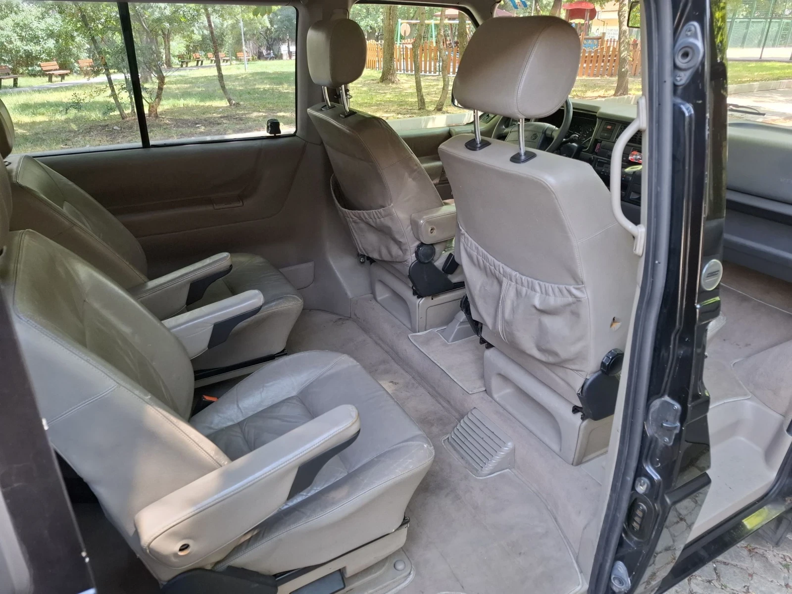 VW T4 2.8 VR6 Multivan SWISS, снимка 7 - Бусове и автобуси - 55101963