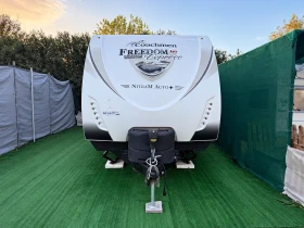Каравана Coachmen Freedom Express 322 RLDS, снимка 2
