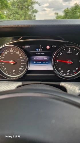 Mercedes-Benz E 220, снимка 14
