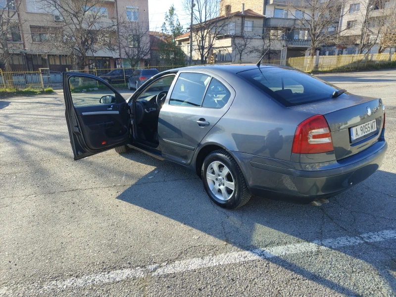 Skoda Octavia, снимка 2 - Автомобили и джипове - 46281052