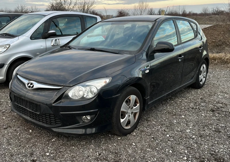 Hyundai I30 1.4i FACELIFT, снимка 1 - Автомобили и джипове - 49212068