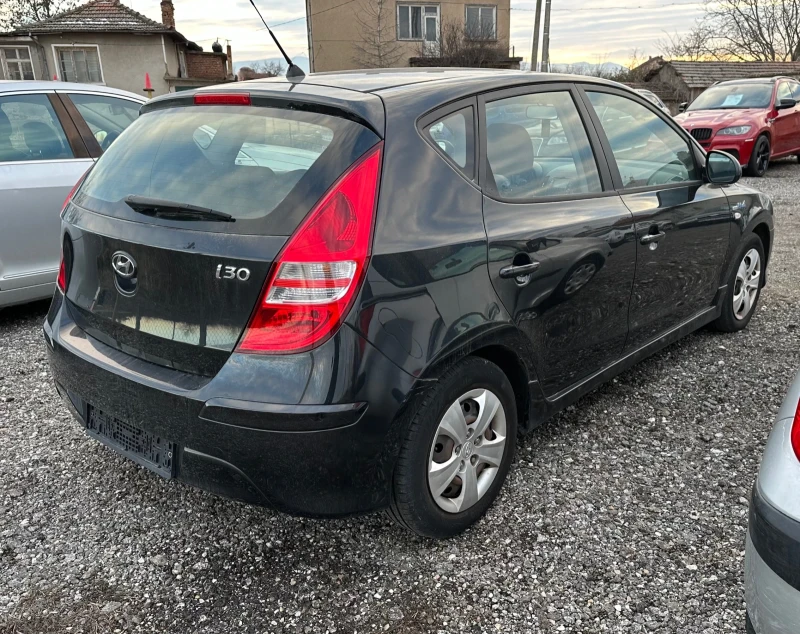 Hyundai I30 1.4i FACELIFT, снимка 4 - Автомобили и джипове - 49212068