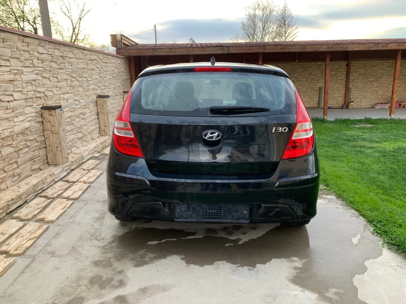 Hyundai I30 1.4i FACELIFT, снимка 6 - Автомобили и джипове - 47654535