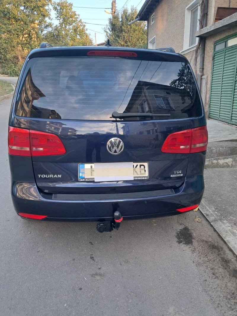 VW Touran 1.6 TDI, снимка 2 - Автомобили и джипове - 47479699