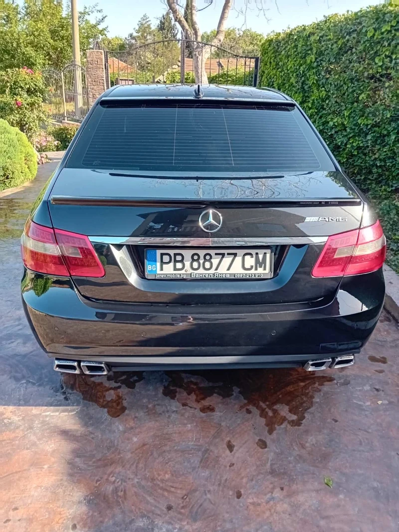 Mercedes-Benz E 220, снимка 2 - Автомобили и джипове - 48450206