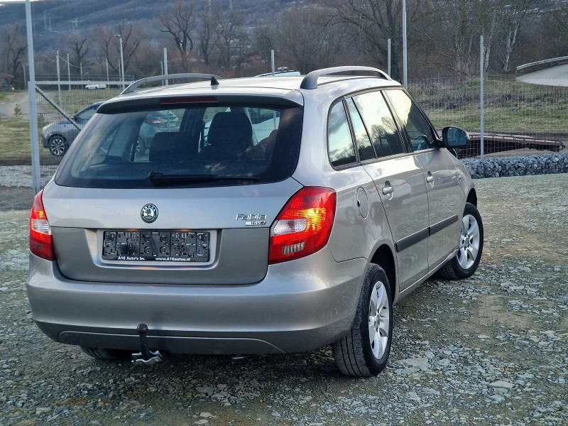 Skoda Fabia 1.6MPI* NAVI, снимка 4 - Автомобили и джипове - 48634738