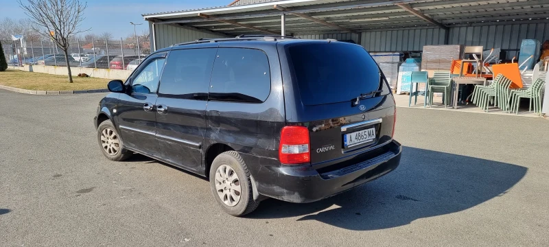 Kia Carnival, снимка 4 - Автомобили и джипове - 49135848