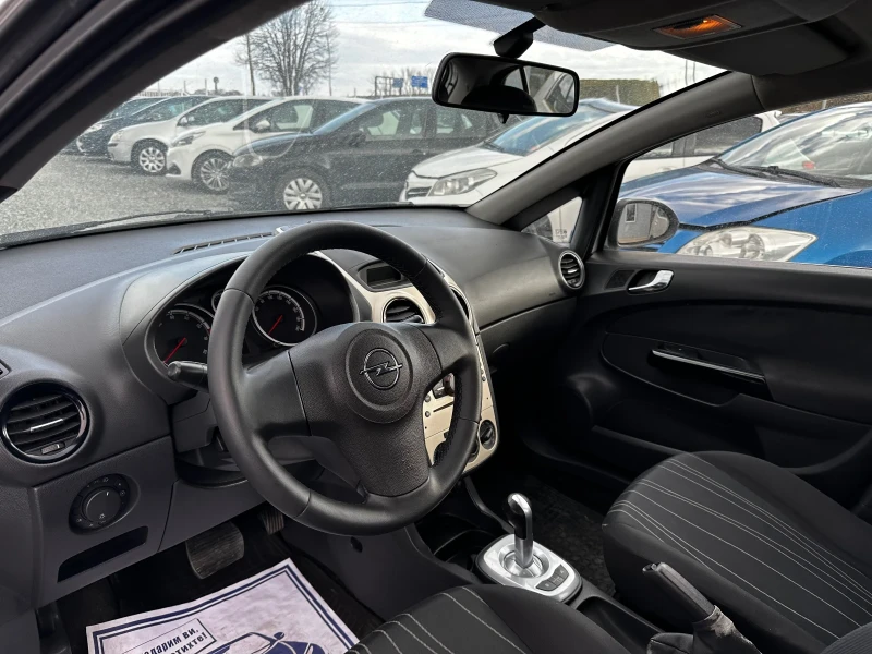 Opel Corsa 1.2i Automatic , снимка 9 - Автомобили и джипове - 49559991