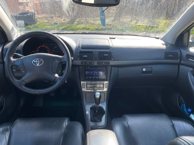 Toyota Avensis, снимка 3 - Автомобили и джипове - 49610236