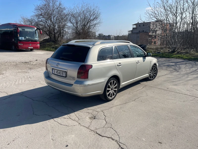 Toyota Avensis, снимка 6 - Автомобили и джипове - 49610236