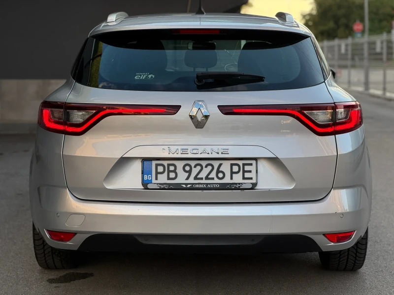 Renault Megane  1.5dci // ВЪРНАТ ОТ ЛИЗИНГ// Гаранция до 2027г, снимка 3 - Автомобили и джипове - 50799070