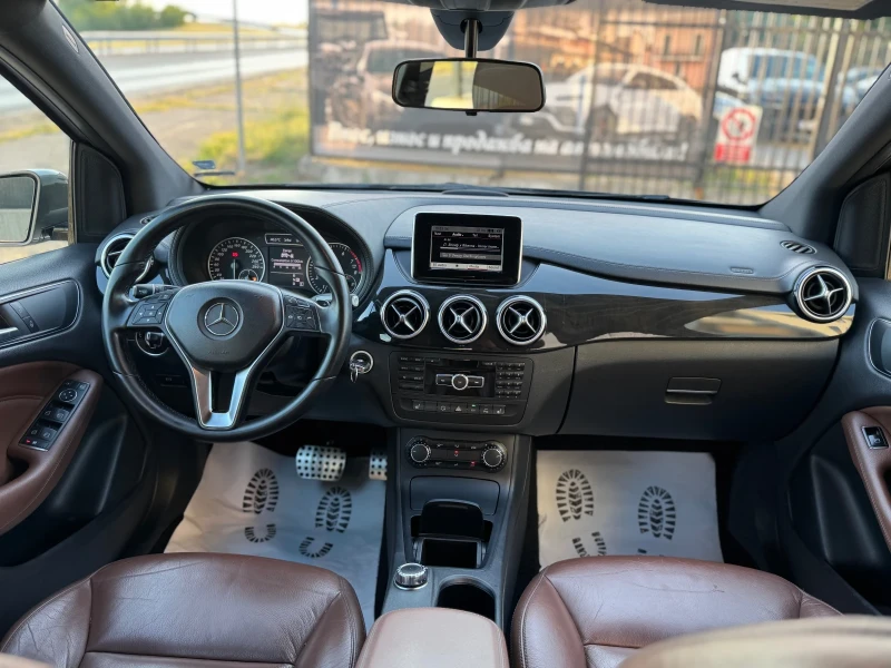 Mercedes-Benz B 180 122* LED* Автоматик* Кожа* ТОП* , снимка 11 - Автомобили и джипове - 50819294