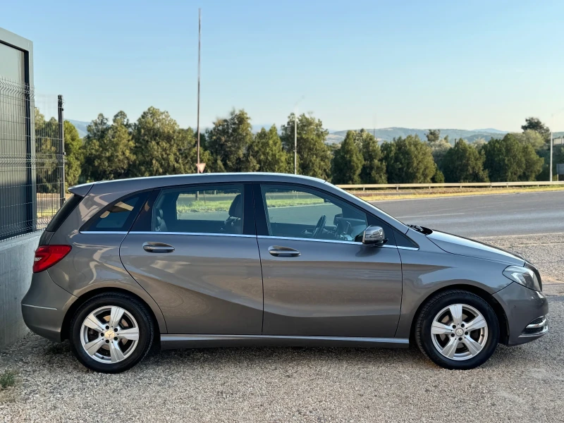 Mercedes-Benz B 180 122* LED* Автоматик* Кожа* ТОП* , снимка 4 - Автомобили и джипове - 50819294