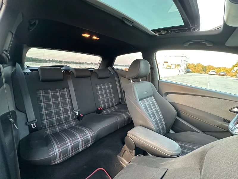 VW Polo GTI, снимка 16 - Автомобили и джипове - 52465660