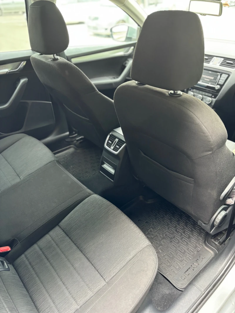 Skoda Octavia 2.0tdi 150hp, снимка 10 - Автомобили и джипове - 52927952
