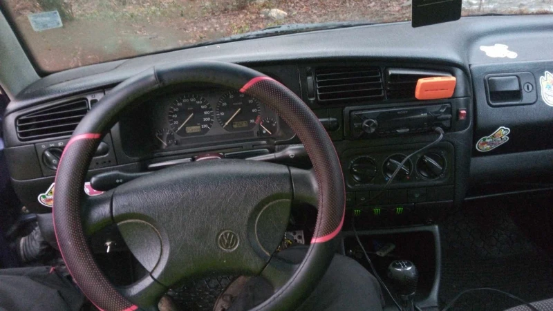 VW Golf, снимка 3 - Автомобили и джипове - 52953567