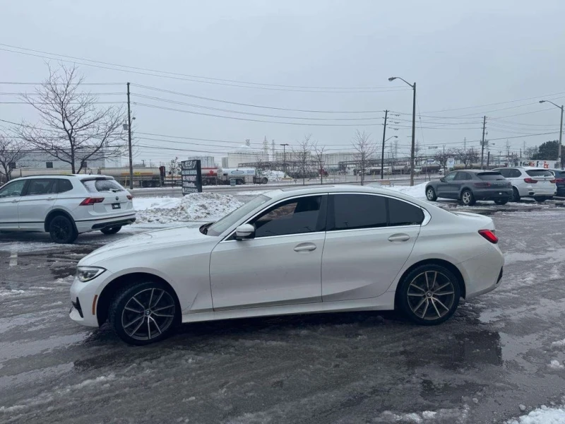 BMW 330 * xDrive NA * CARFAX * ЦЕНА ДО БГ, снимка 4 - Автомобили и джипове - 53271764