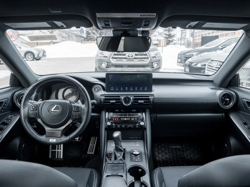 Lexus IS 350 AWD* АвтоКредит* (ЦЕНА ДО БГ), снимка 11 - Автомобили и джипове - 53392688