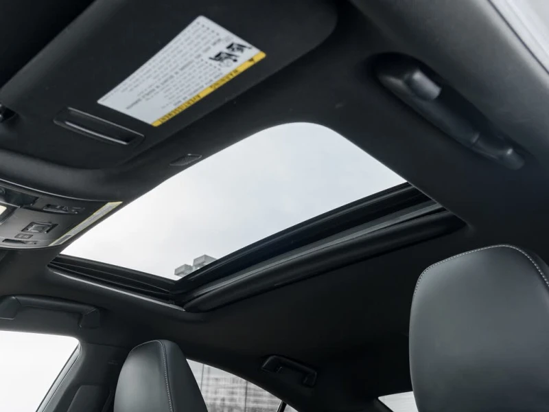 Lexus IS 350 AWD* АвтоКредит* (ЦЕНА ДО БГ), снимка 14 - Автомобили и джипове - 53392688