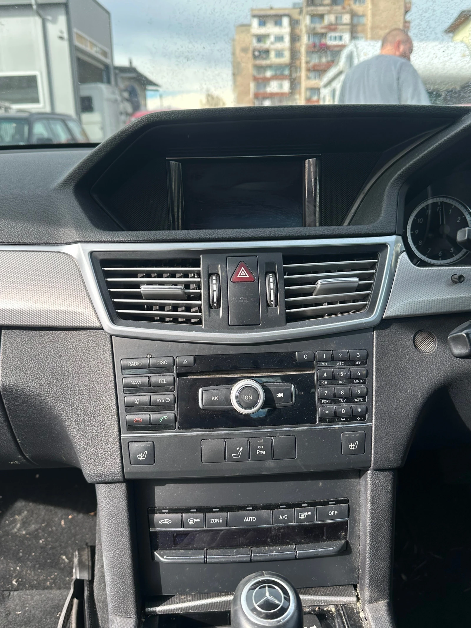 Mercedes-Benz E 220   | Mobile.bg   11