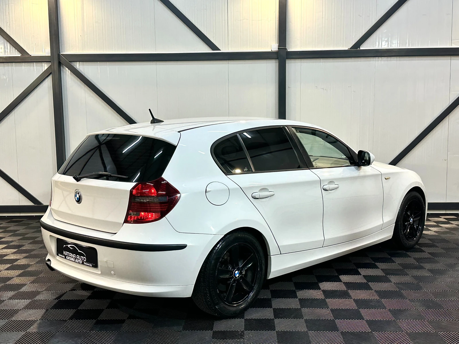 BMW 116 * FACE* 2.0i* 139 000км* , снимка 5 - Автомобили и джипове - 45369539
