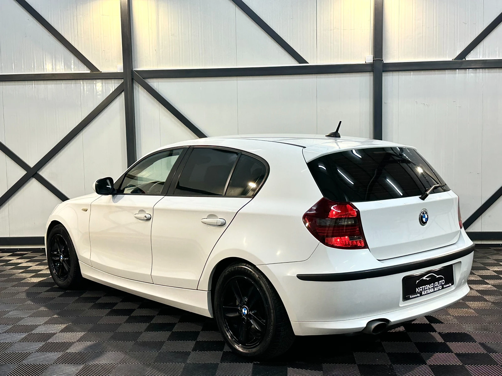 BMW 116 * FACE* 2.0i* 139 000км* , снимка 4 - Автомобили и джипове - 45369539