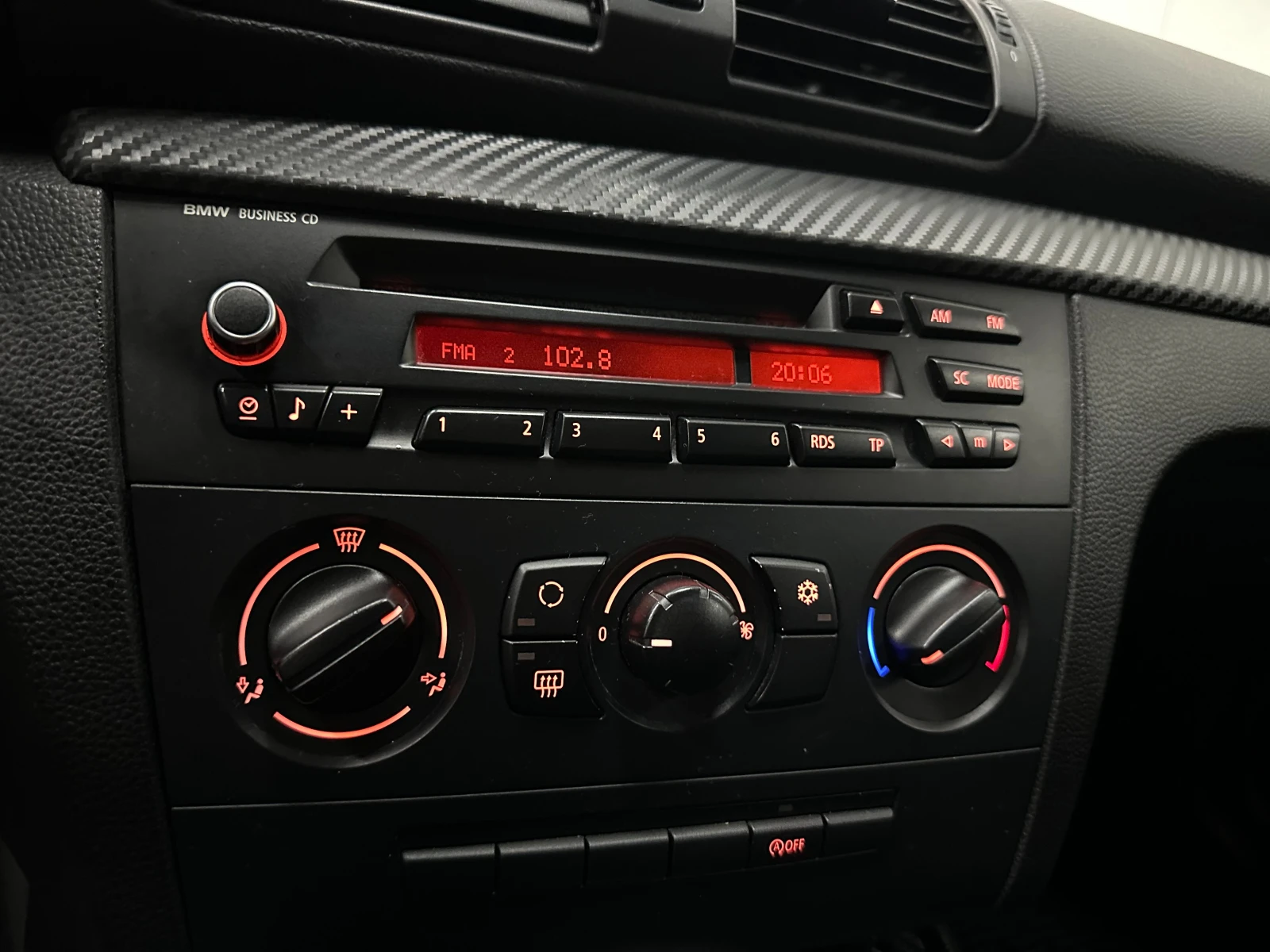 BMW 116 * FACE* 2.0i* 139 000км* , снимка 14 - Автомобили и джипове - 45369539