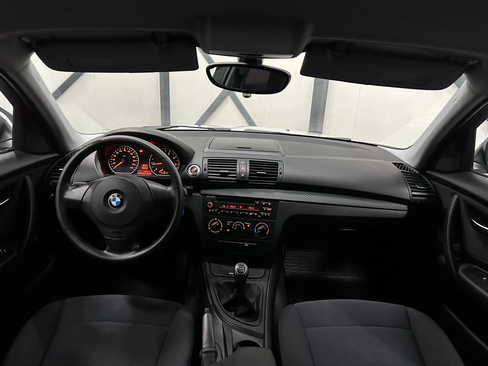 BMW 116 * FACE* 2.0i* 139 000км* , снимка 10 - Автомобили и джипове - 45369539