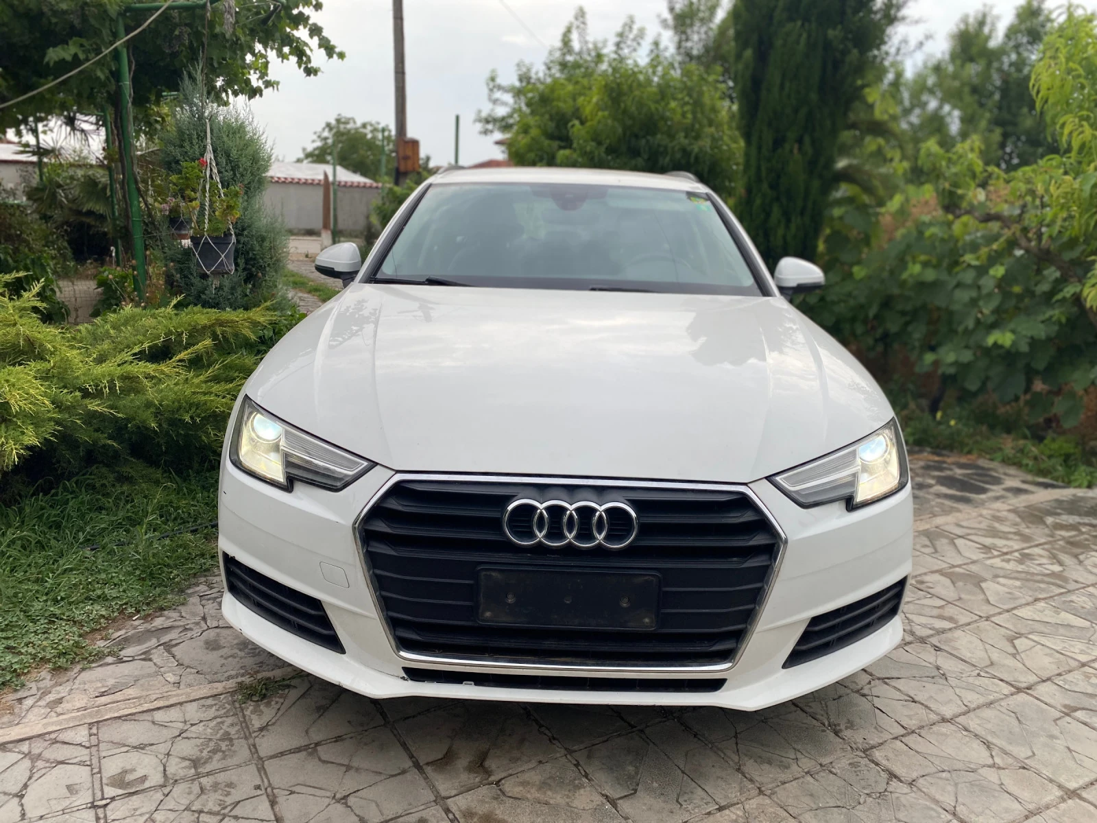 Audi A4 2.0TDi S-tronic - изображение 2