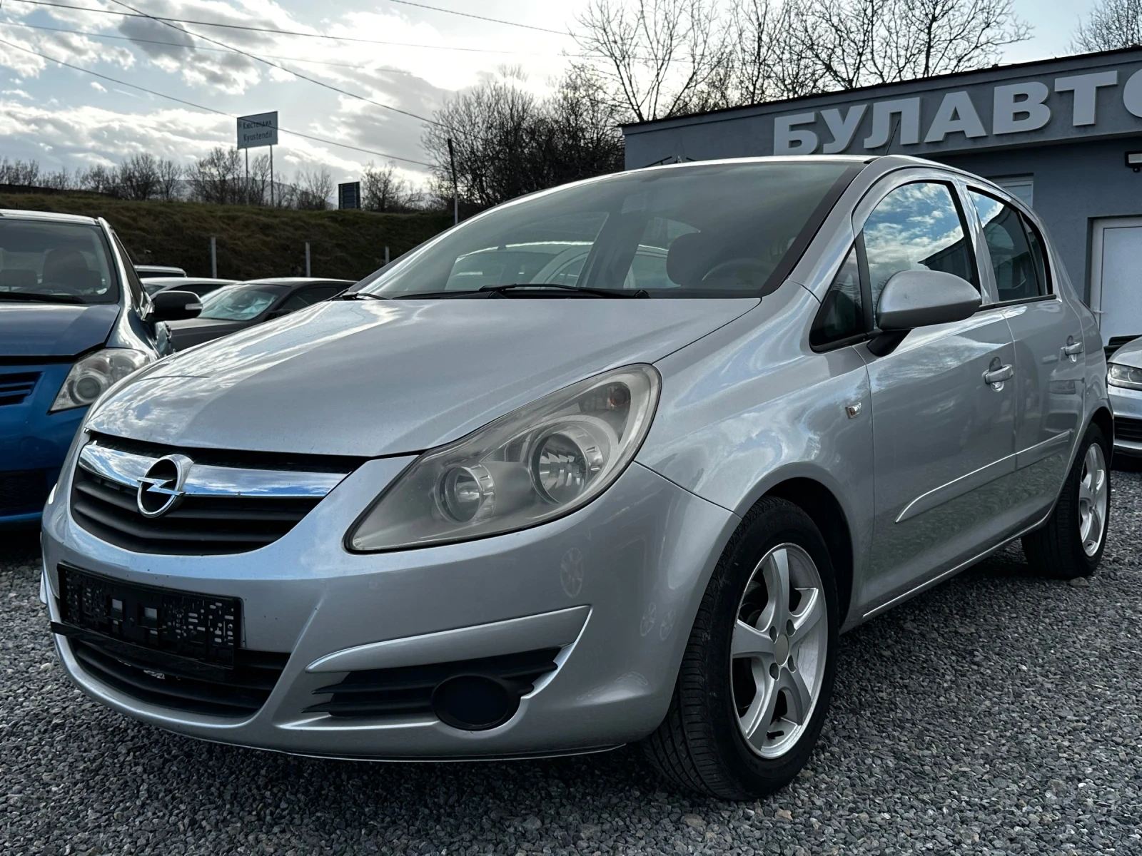 Opel Corsa 1.2i Automatic  | Mobile.bg — изображение 1