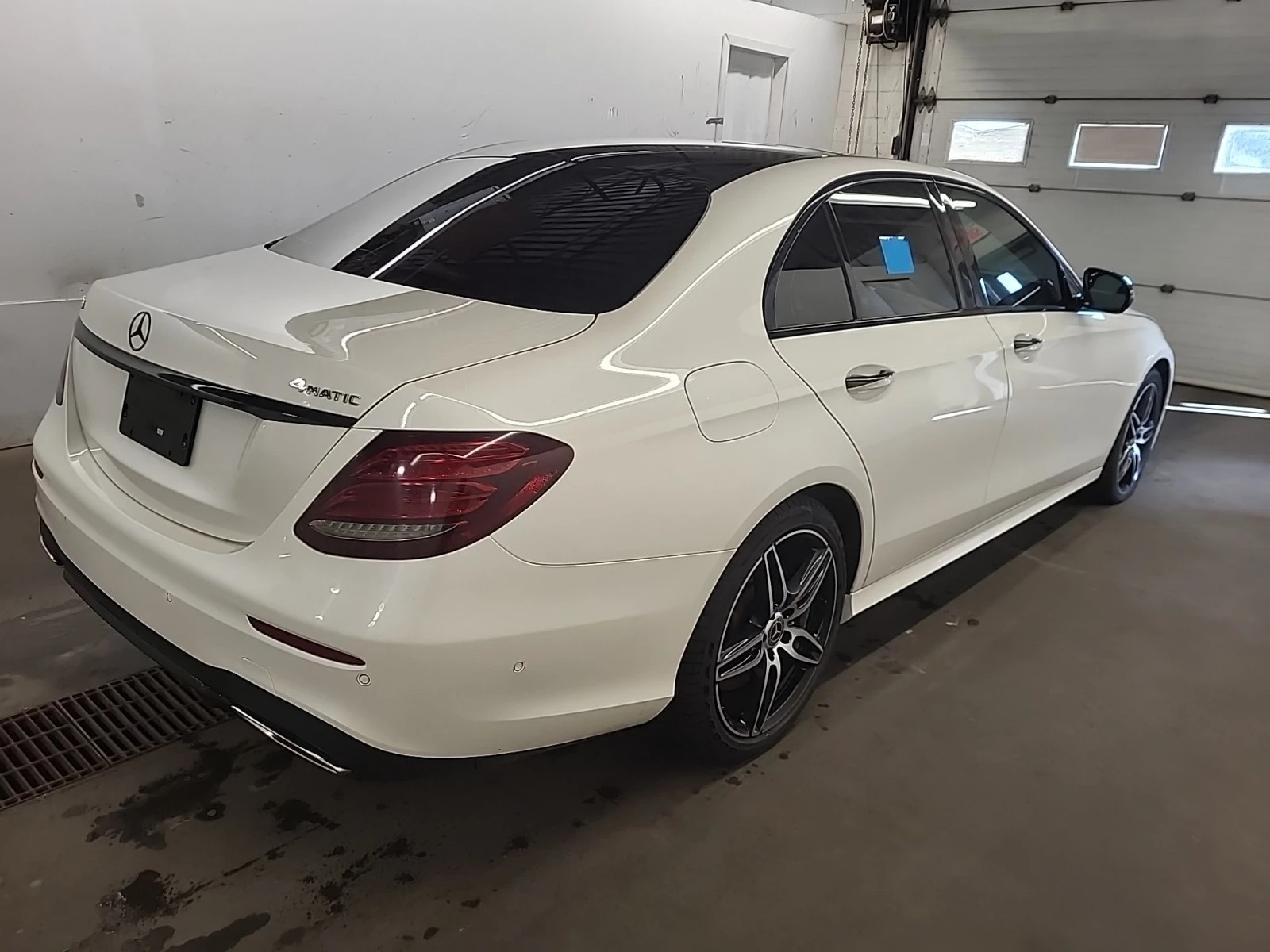 Mercedes-Benz E 450 * ЦЕНА ДО БЪЛГАРИЯ* (CARFAX) - изображение 5